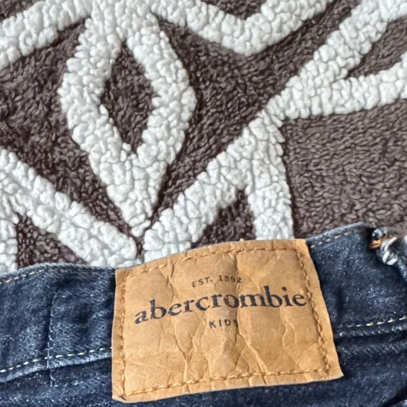 Abercrombie Kids Dark Blue Jeans - Picture 11 of 12